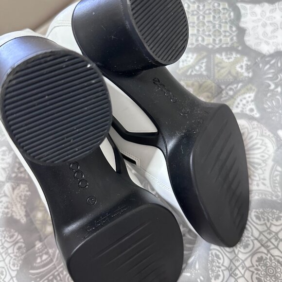 Ecco Mod Sculpted Motion Bootie White - Size EU 38/US 8-7.5 - Picture 8 of 8